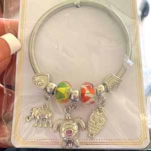 Silver Stretchable Style Bracelet